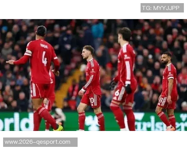 埃因霍温主帅严守纪律德斯特因迟到无缘欧冠首发阵容 埃因霍温主帅严守纪律德斯特因迟到无缘欧冠首发阵容